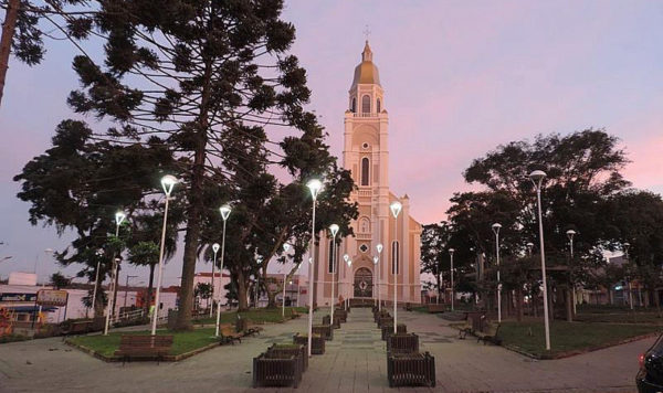 Imagemda catedral na cidade de Araucária